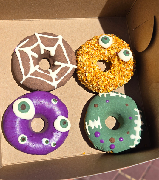 Howl'o'ween Doggo Donuts